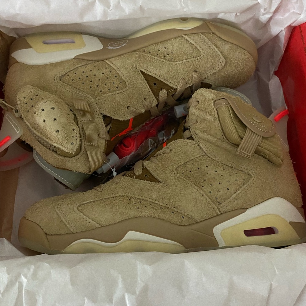 Air Jordan 6 Retro Travis Scott